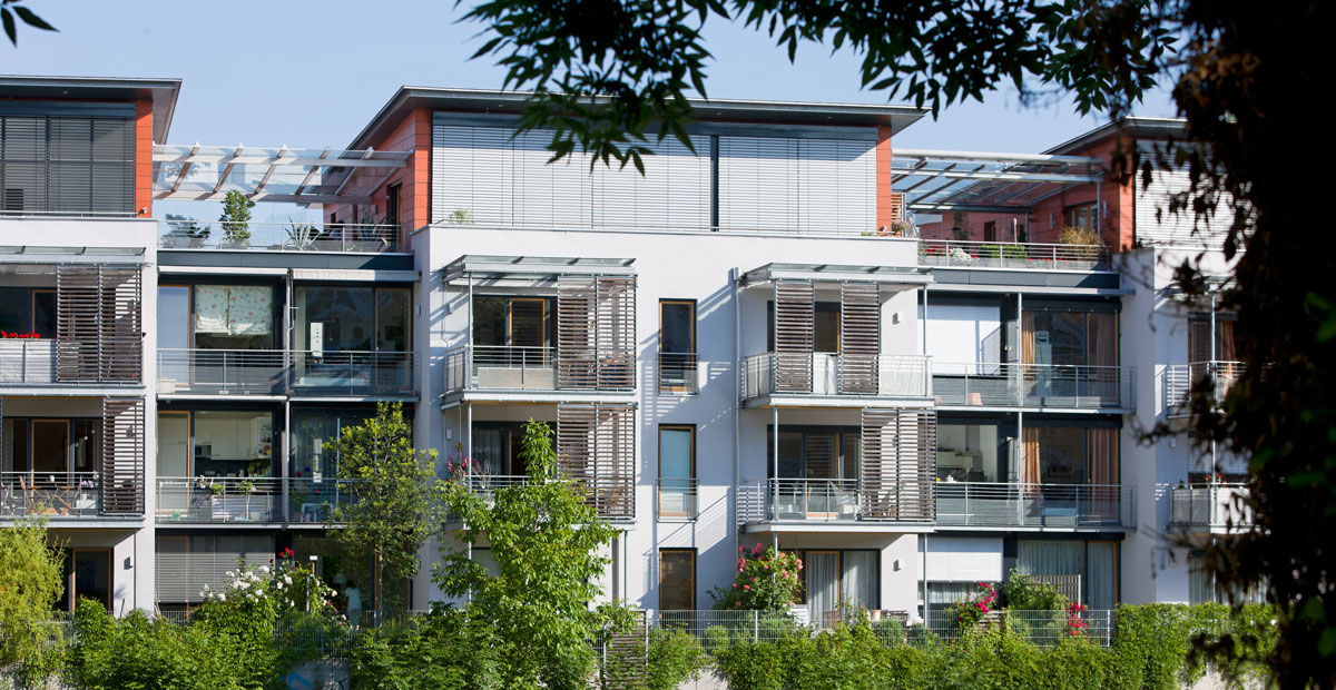 Stadtnahe Lage - gelungene Architektur - zukunftweisende Wohnbebauung in der Karlstraße durch Immobilien Partner Landshut