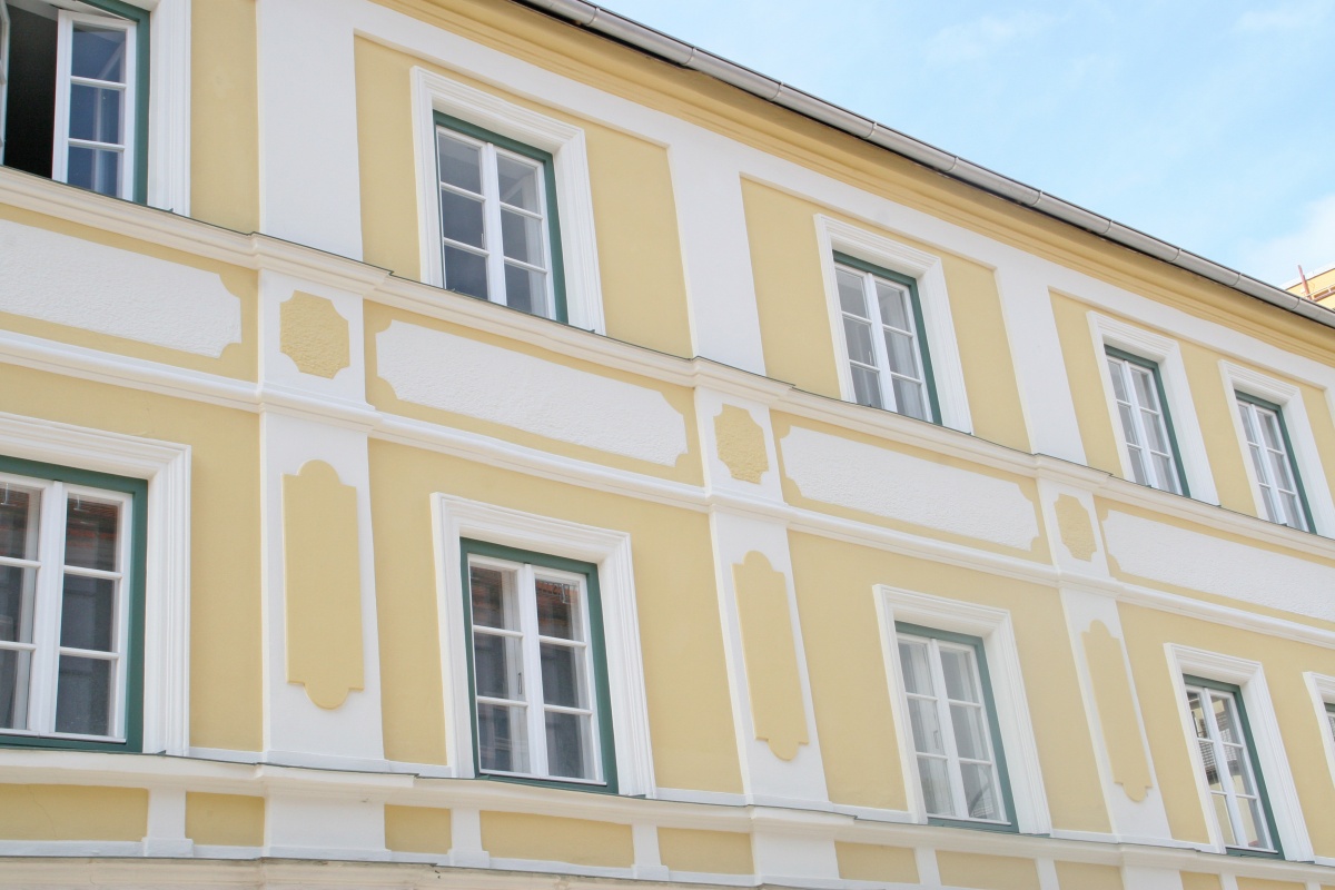 Großzügige 2-Zimmer-Wohnung, mit Balkon in Innenstadtnähe mit TG-Stellplatz
